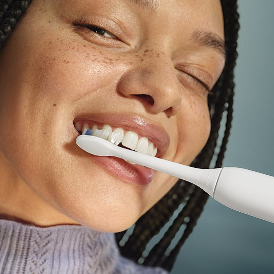 Philips Sonicare Звукова четка за зъби HX4032/21 серия 3100, бяла