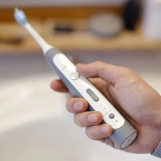 Philips Sonicare Звукочестотна четка за зъби Flexcare Platinum Grey HX9112/12