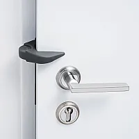 SAFETY 1st Предпазител срещу затръшване на врата 2 в 1 3202005000 SAFETY 1st Предпазител срещу затръшване на врата 2 в 1 3202005000