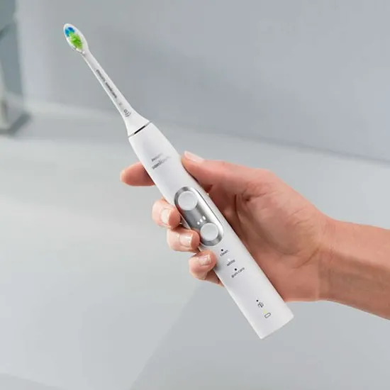 Philips Sonicare Звукочестотна четка за зъби Protective Clean 6100, бяла + UV санитайзер HX6877/68 Philips Sonicare Звукочестотна четка за зъби Protective Clean 6100, бяла + UV санитайзер HX6877/68