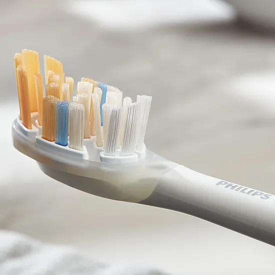 Електрическа четка за зъби Prestige 9900 SenseIQ, цвят шампанско Philips Sonicare Звукова четка за зъби Prestige 9900 SenseIQ, шампанско HX9992/11