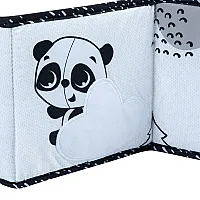 Двустранна книжка-обиколник TINY LOVE Black&White Décor