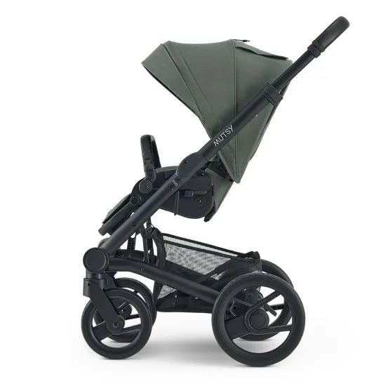 ПАКЕТ Mutsy NIO Sea Green Шаси със седалка + Кош за новородено, черна дръжка