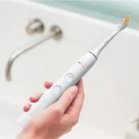 Philips Sonicare Звукочестотна четка за зъби Diamond Clean 9000, HX9911/19 бяла