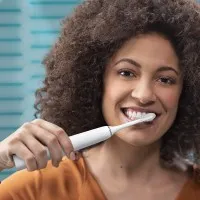 Philips Sonicare Звукочестотна четка за зъби Diamond Clean 9000, HX9911/19 бяла