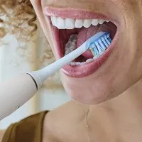 Накрайник за четка за зъби Philips Sonicare HX9044/87 C3 Premium Plaque Defence, бял, 4 бр. Глава за четка C3 Premium Plaque Defence Philips Sonicare HX9044/87, бяла, 4 бр.
