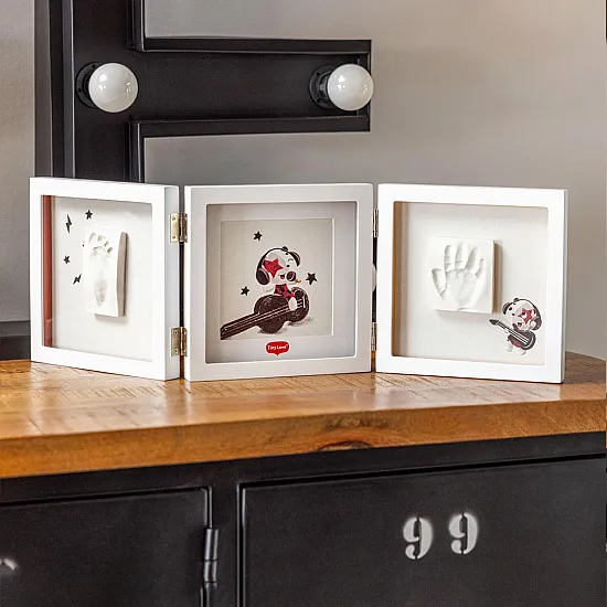 Декоративна Рамка за 2 Отпечатъкa и Снимка Tiny Love от серията Tiny Creations Tiny Love Рамка за 2 Отпечатъка и Снимка Tiny Creations