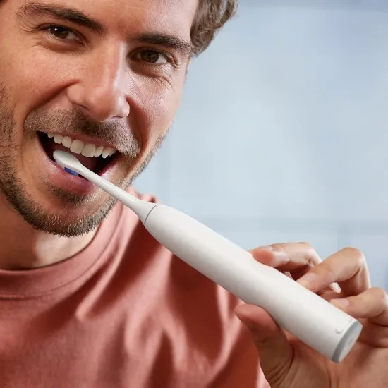 Philips Sonicare series 6500 Електрически звукови четки за зъби HX7419/01 бяла и черна с калъф Philips Sonicare комплект четки за зъби HX7419/01 серия 6500, бяла и черна с калъфи