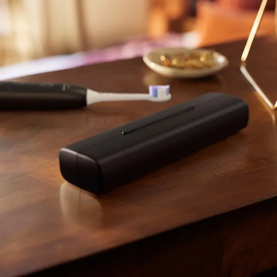 Philips Sonicare series 6500 Електрически звукови четки за зъби HX7419/01 бяла и черна с калъф Philips Sonicare комплект четки за зъби HX7419/01 серия 6500, бяла и черна с калъфи