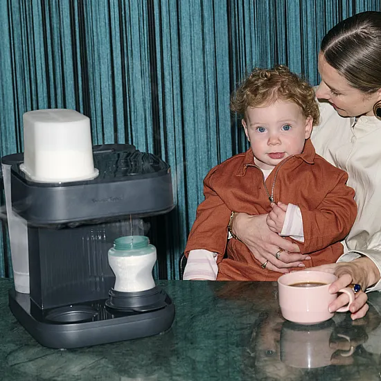 Tommee Tippee Електрически уред за приготвяне на адаптирано мляко Perfect Prep "Ден и Нощ"