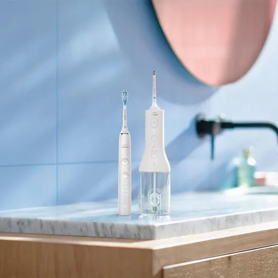 Philips Sonicare Орален душ Power Flosser 3000 Interdental и Звукочестотна четка за зъби Diamond Clean, серия 9000, бяла HX3866/41